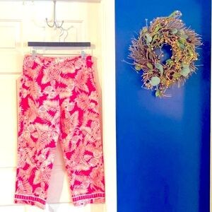 Women’s Pink & White Bamboo Traders Cotton & Spandex Pineapple Cropped Pants 12